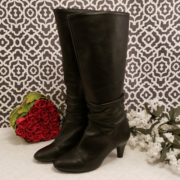 Zara Basic Collection black heeled boots. - Picture 1 of 7